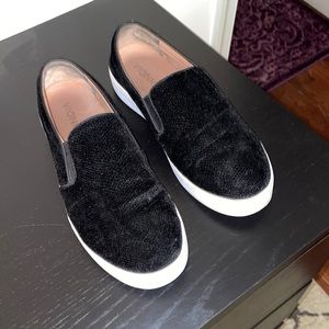 Black Vionic sneaker